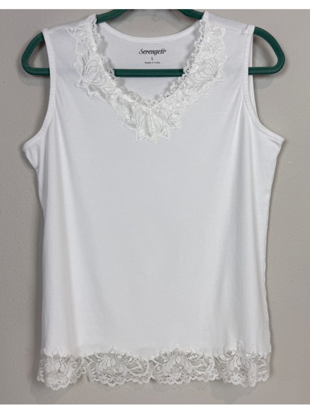 Serengeti White Lace Trim Tank Top L